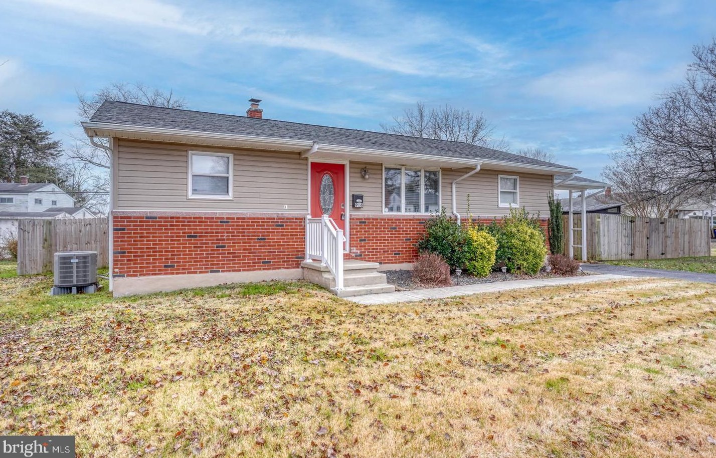 916 Buck Dr, Dover DE  19901-6649 exterior