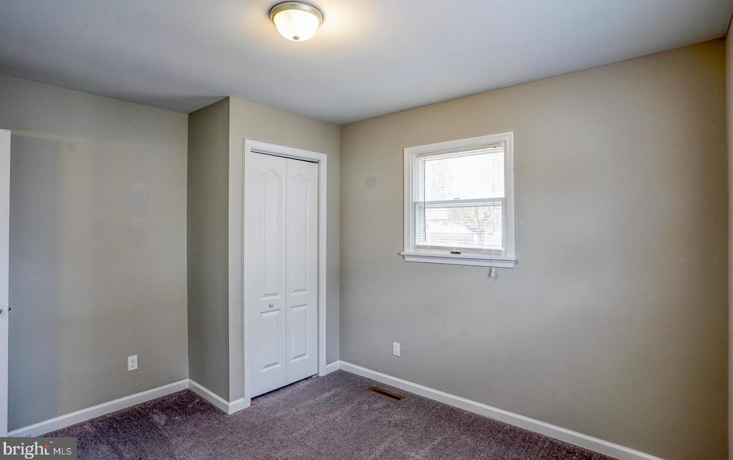 916 Buck Dr, Dover DE  19901-6649 exterior