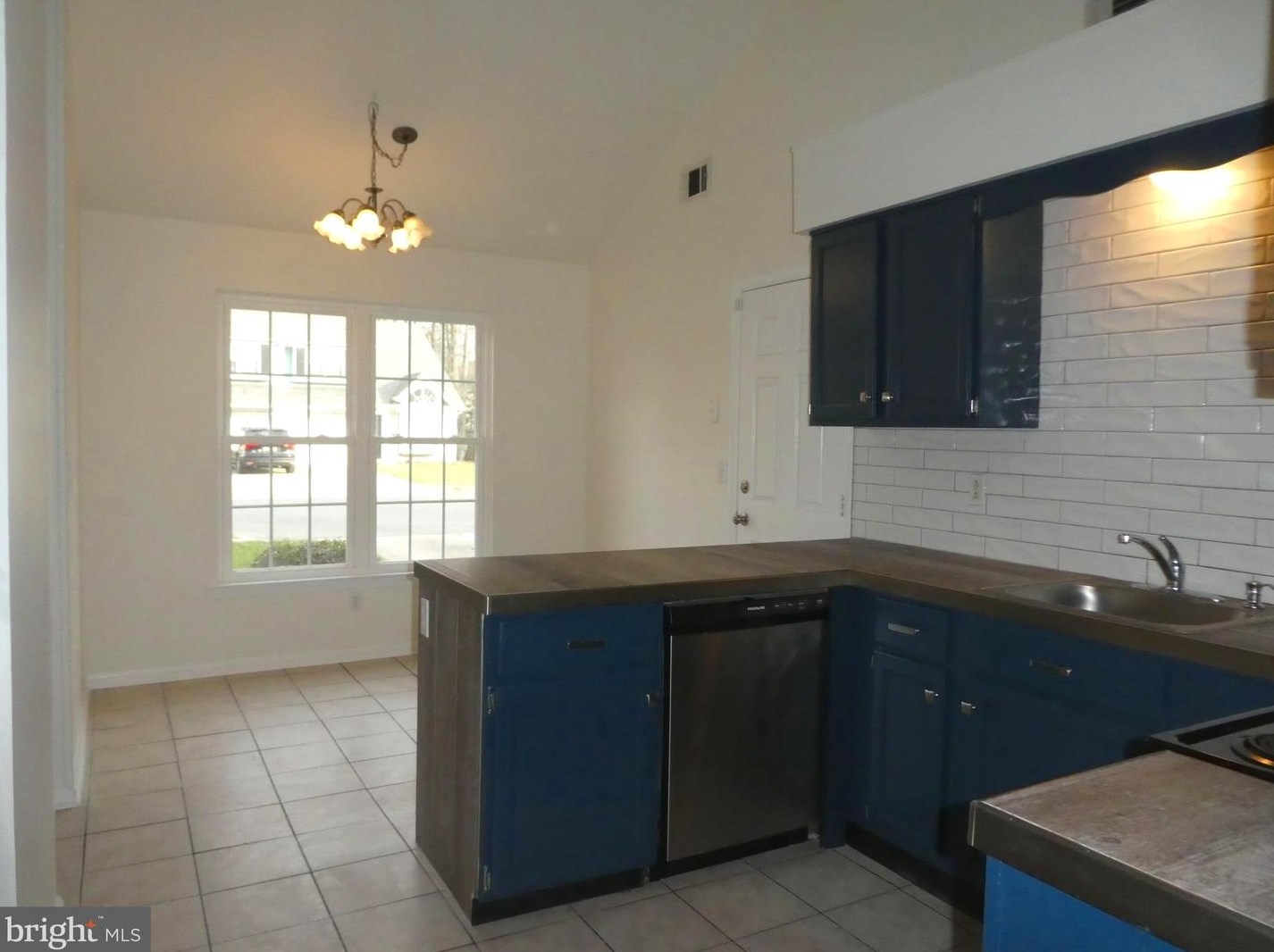 38 Stoney Dr, Dover DE  19904-9734 exterior