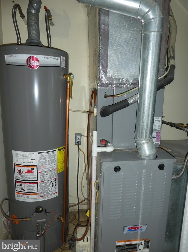 38 Stoney Dr, Dover DE  19904-9734 exterior