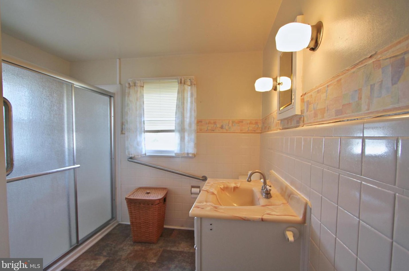 930 Bradford St, Dover DE  19904-4140 exterior