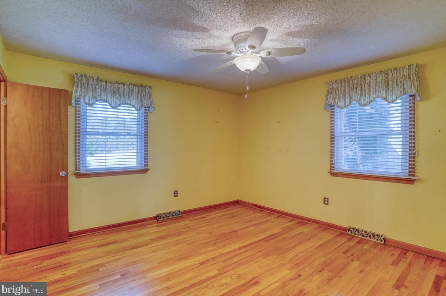 10 Springview Dr, Dover DE  19901-5548 exterior