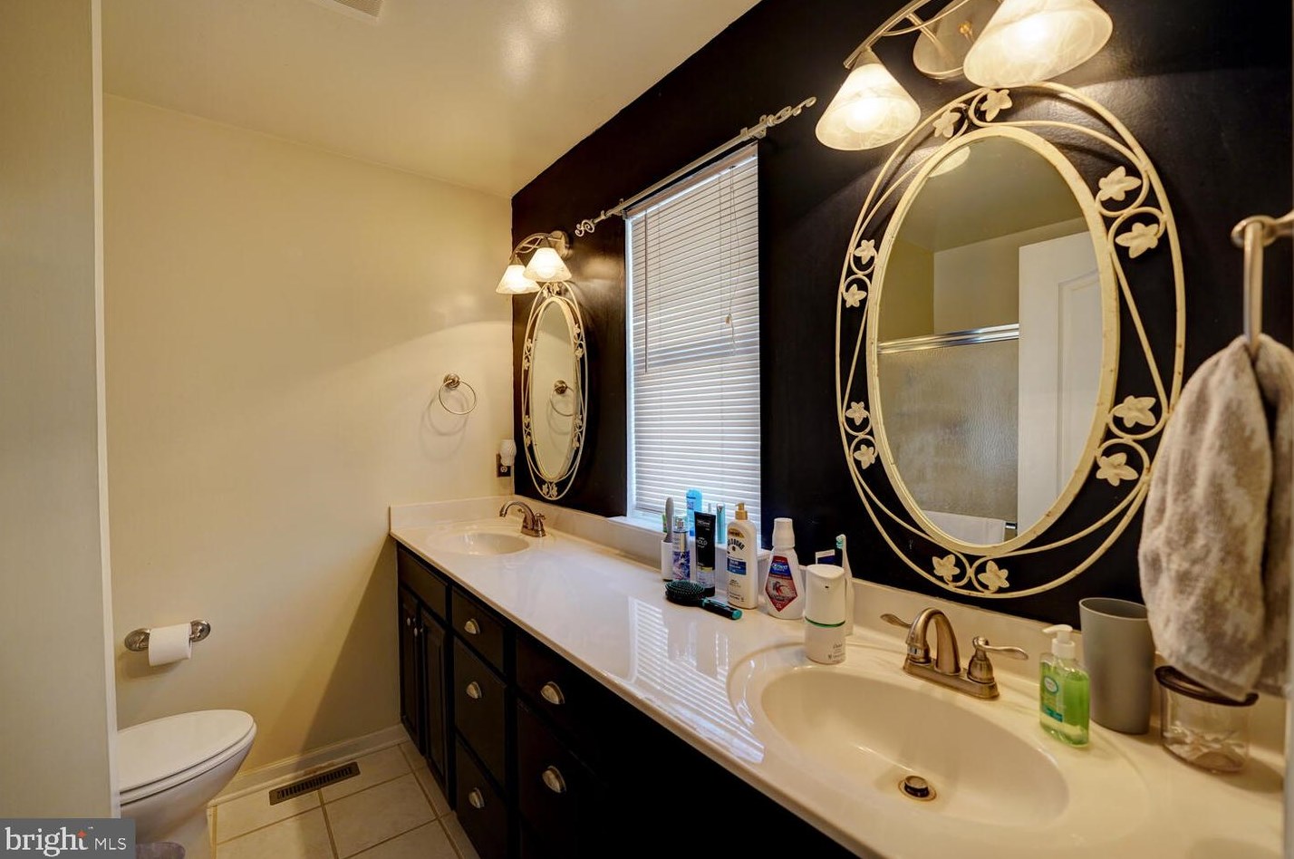 291 Greenwich Dr, Dover DE  19901-1594 exterior