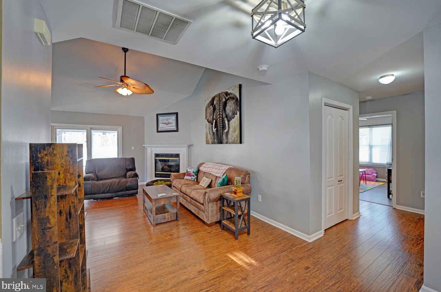 291 Greenwich Dr, Dover DE  19901-1594 exterior