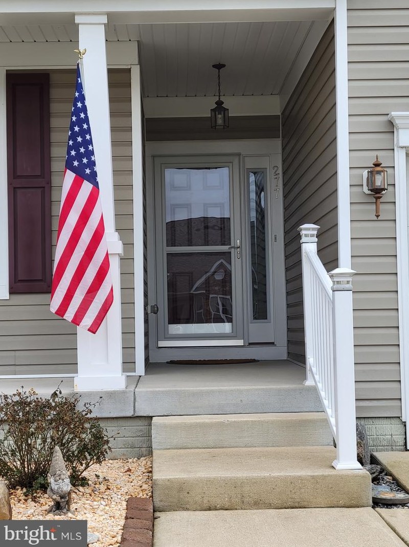 277 Red Haven Ln, Dover DE  19901-6449 exterior