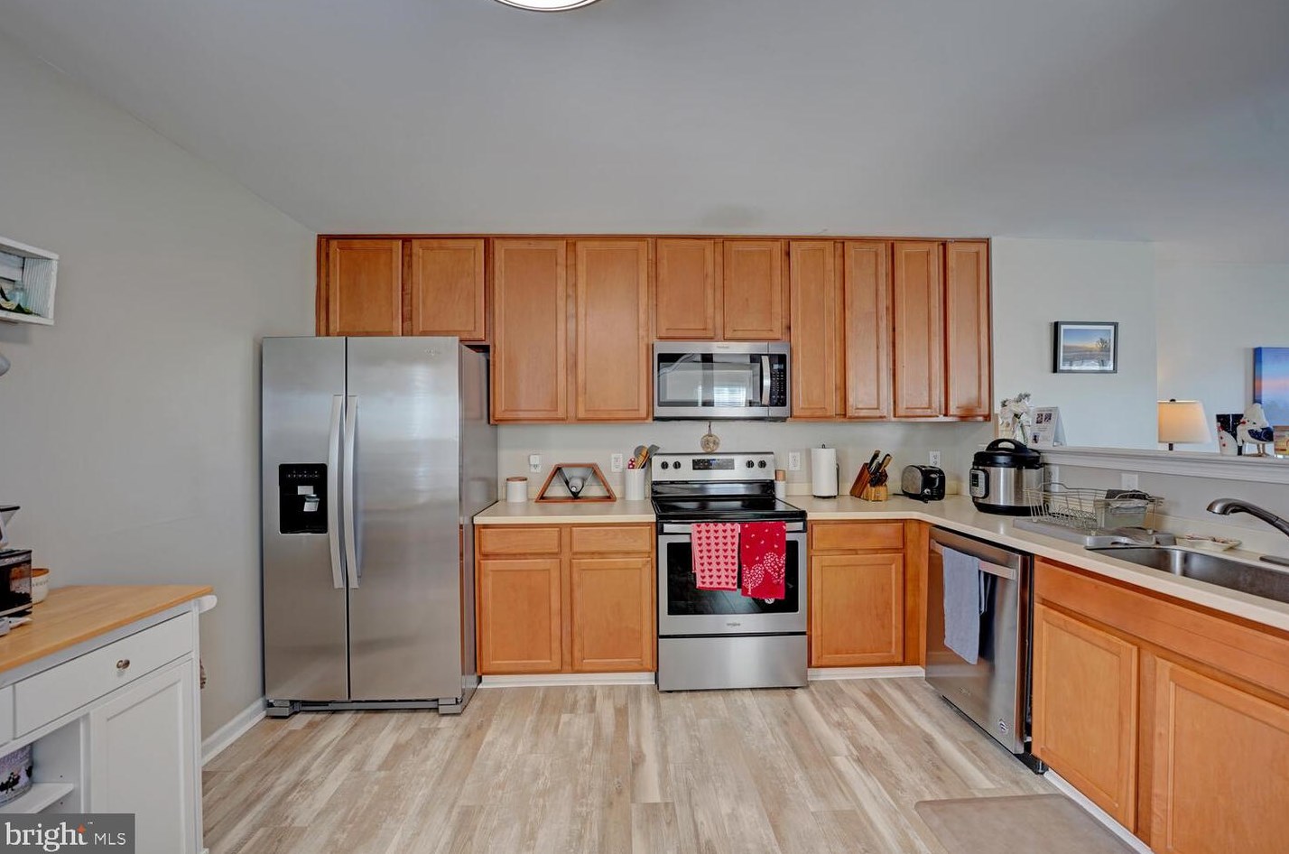 327 Paradee Dr, Dover DE  19904-5679 exterior