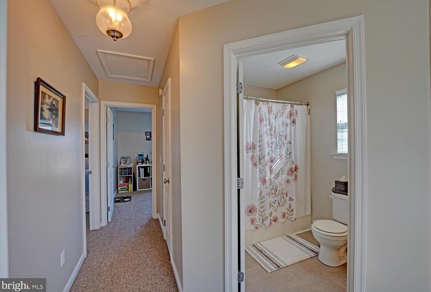 327 Paradee Dr, Dover DE  19904-5679 exterior