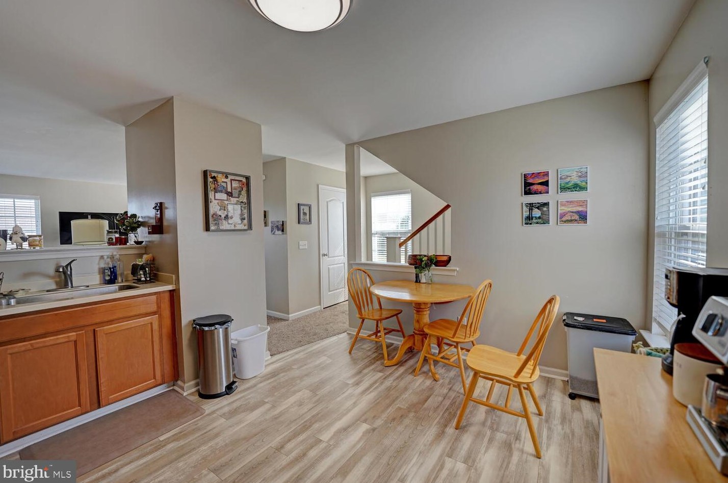 327 Paradee Dr, Dover DE  19904-5679 exterior