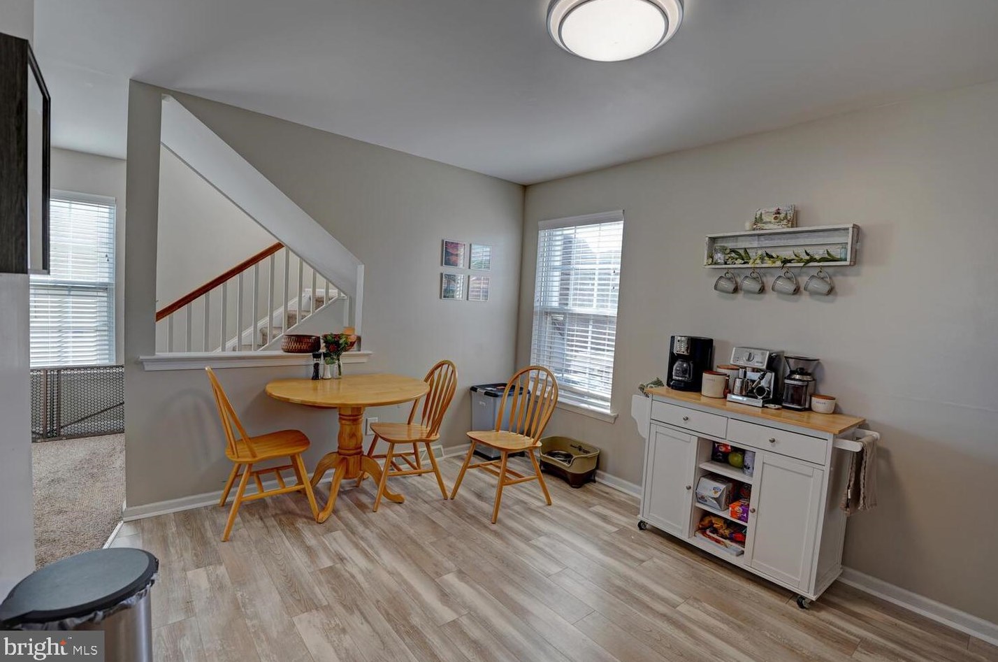 327 Paradee Dr, Dover DE  19904-5679 exterior