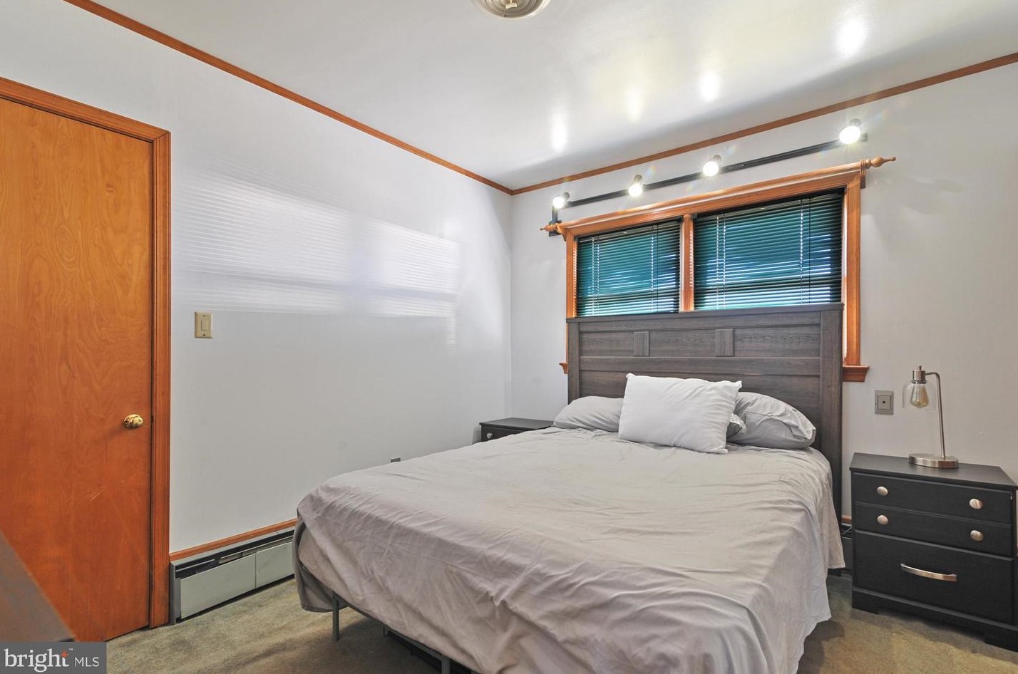 17 Manor Dr, Dover DE  19901-5142 exterior