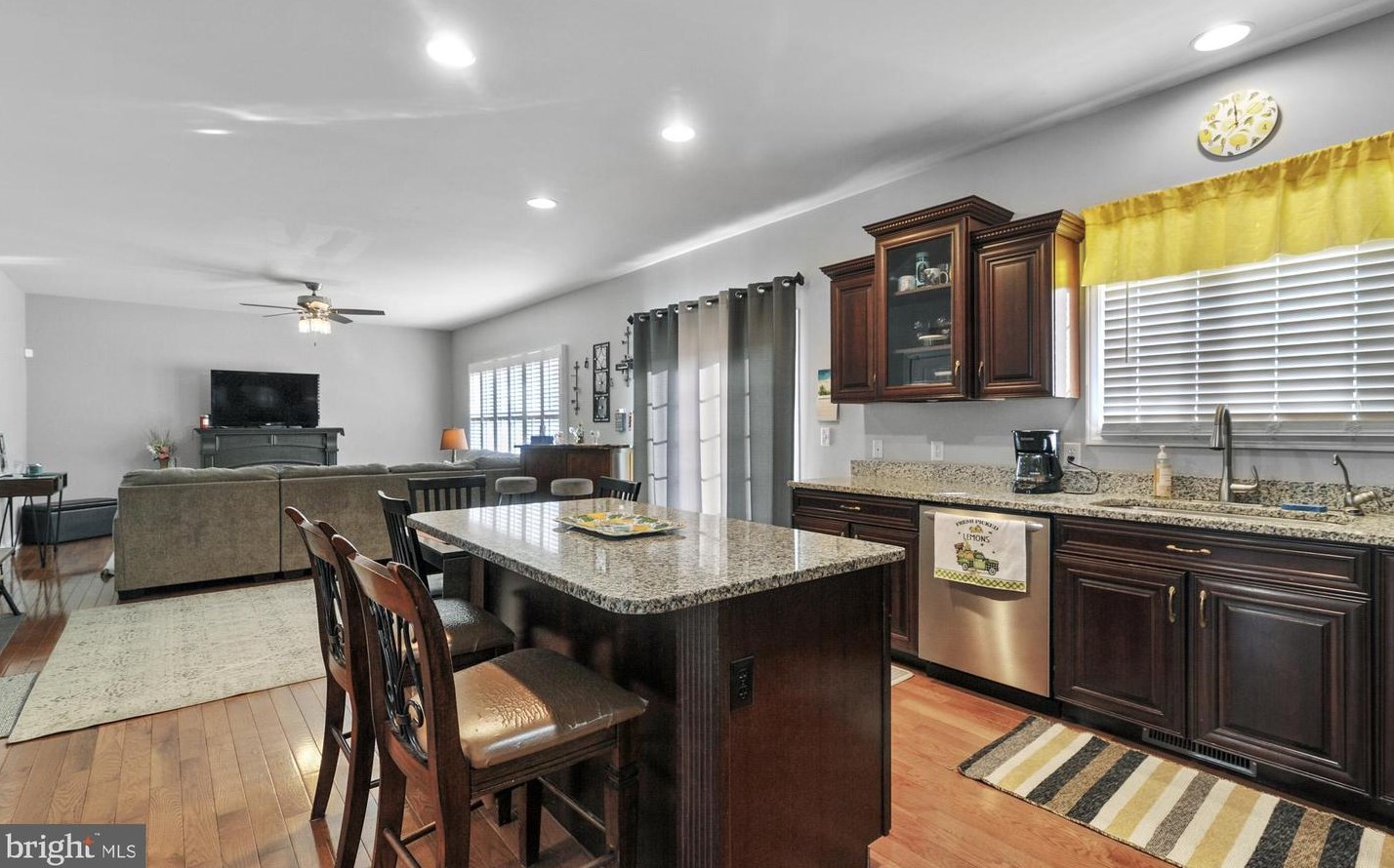 146 Massey Dr, Dover DE  19904-5886 exterior