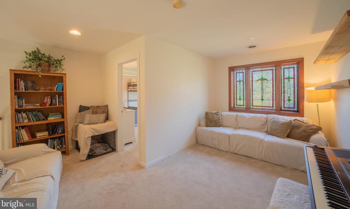 2200 Smyrna Leipsic Rd, Smyrna DE  19977-3015 exterior