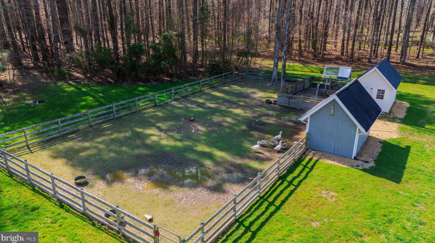 2200 Smyrna Leipsic Rd, Smyrna DE  19977-3015 exterior