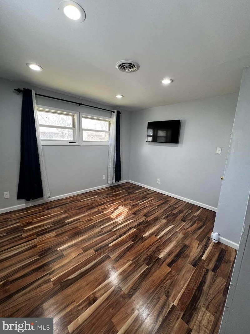 157 President Dr, Dover DE  19901-5263 exterior