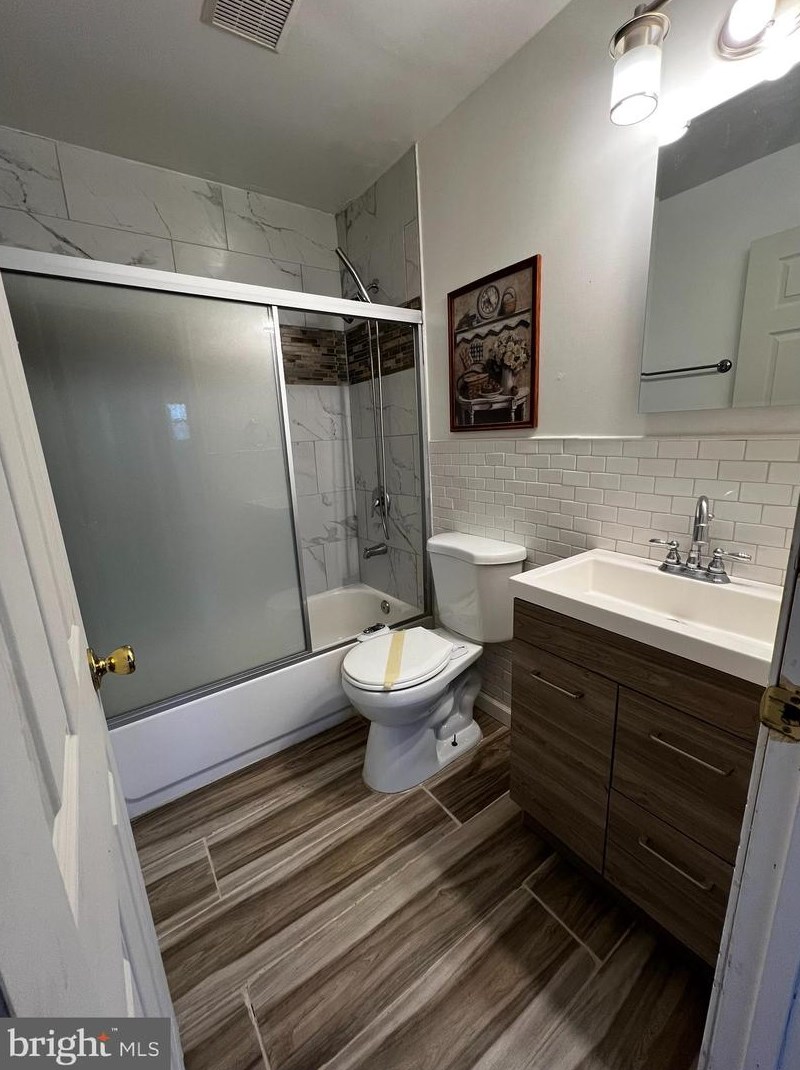 157 President Dr, Dover DE  19901-5263 exterior