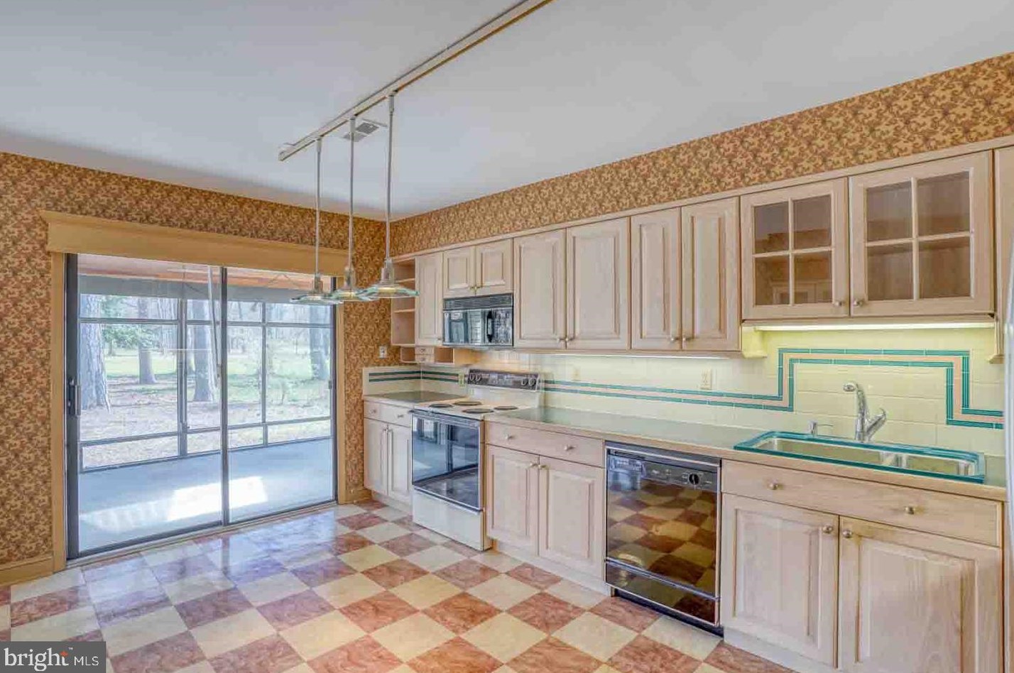 266 Pine Valley Rd, Dover DE  19904-7111 exterior