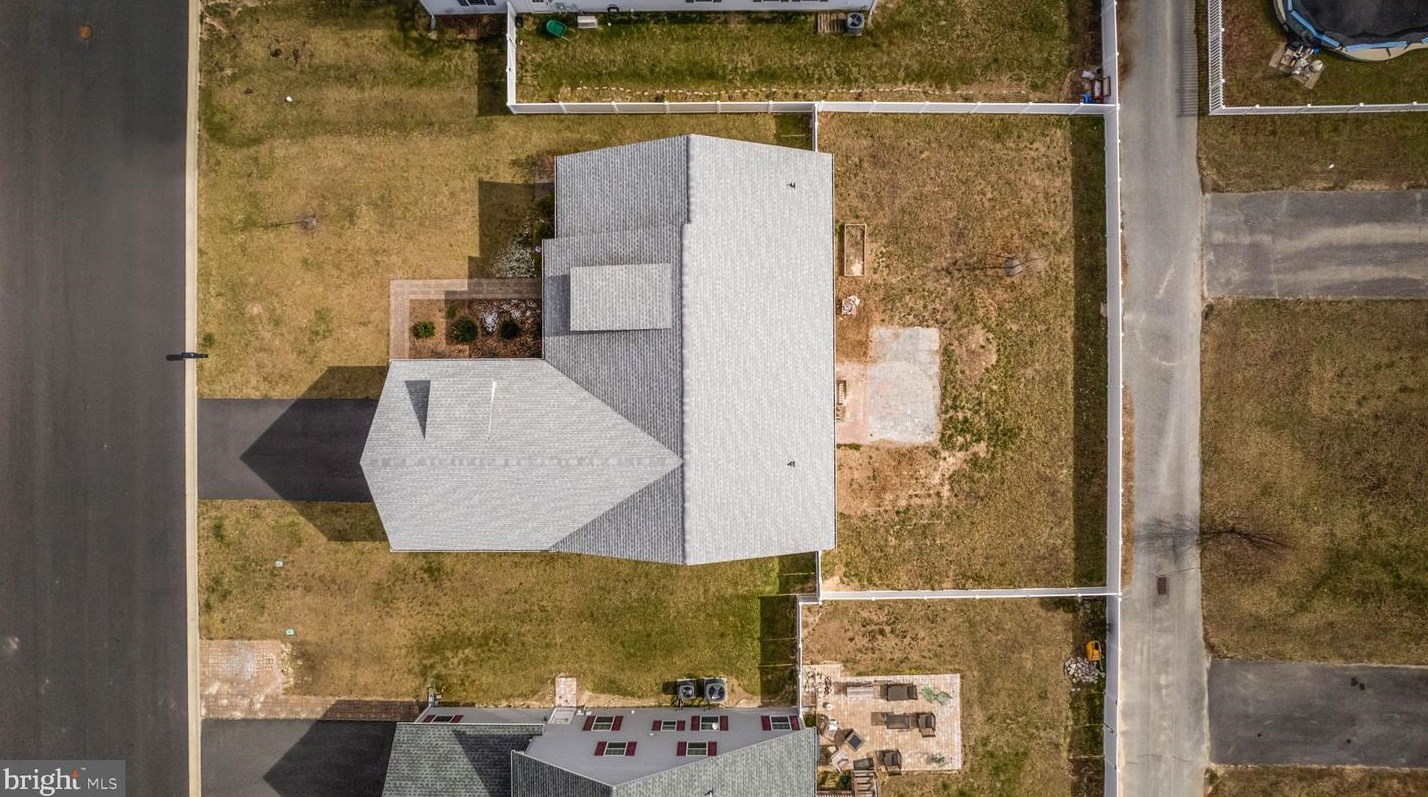 56 Ponds Edge Dr, Felton DE  19943-7216 exterior