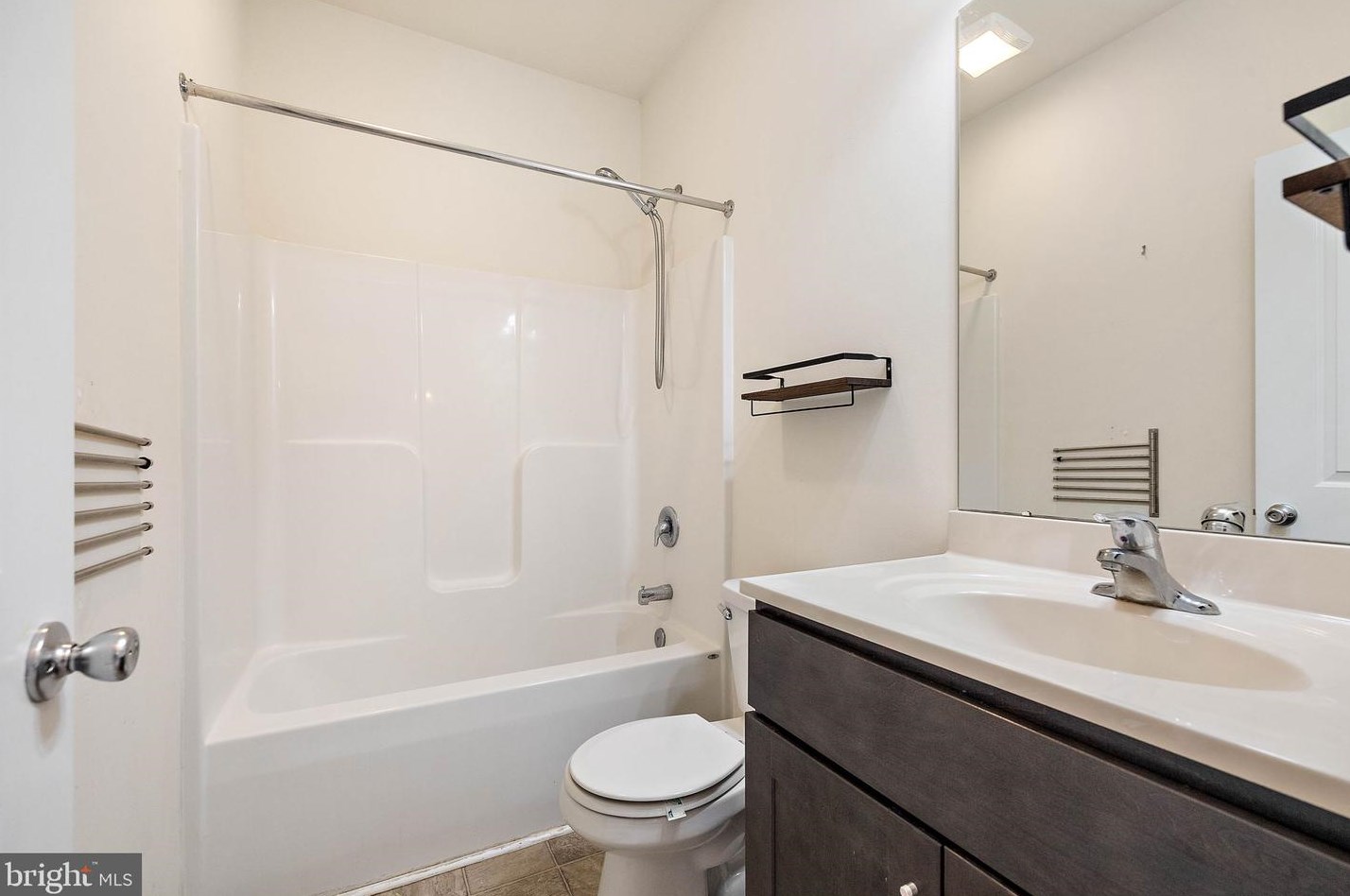 56 Ponds Edge Dr, Felton DE  19943-7216 exterior