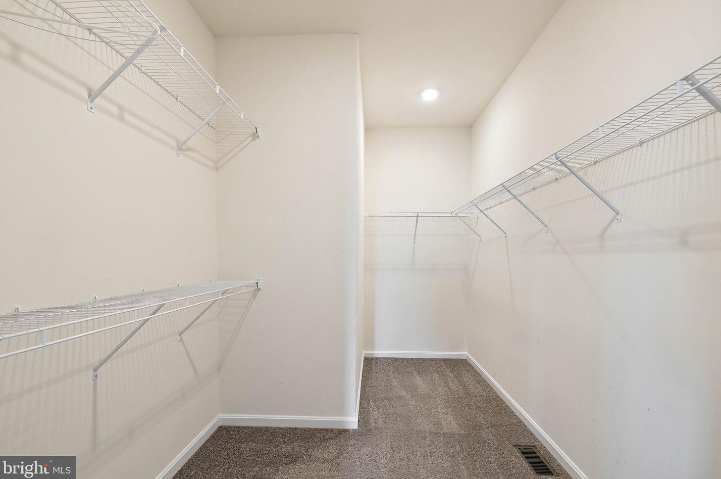 56 Ponds Edge Dr, Felton DE  19943-7216 exterior