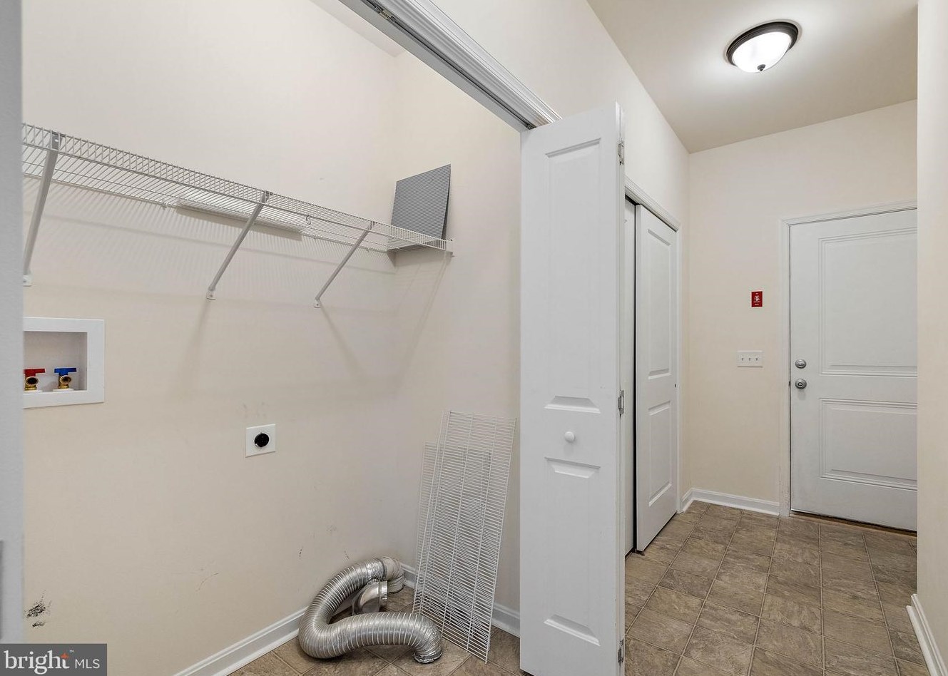 56 Ponds Edge Dr, Felton DE  19943-7216 exterior