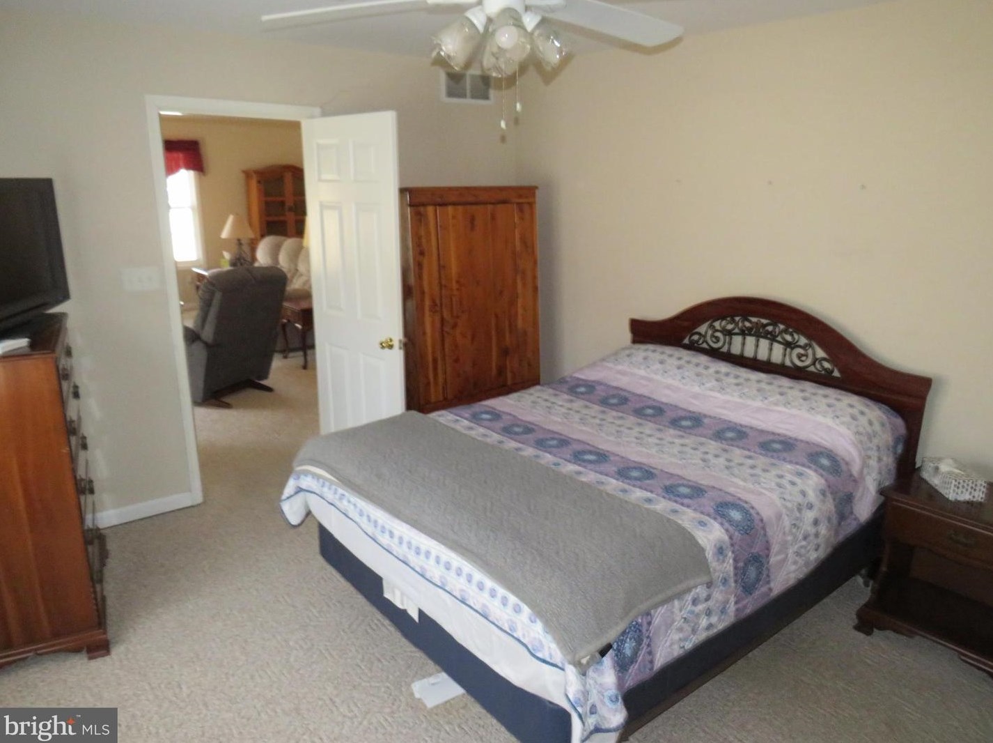 198 Planters Ln, Dover DE  19901-5880 exterior