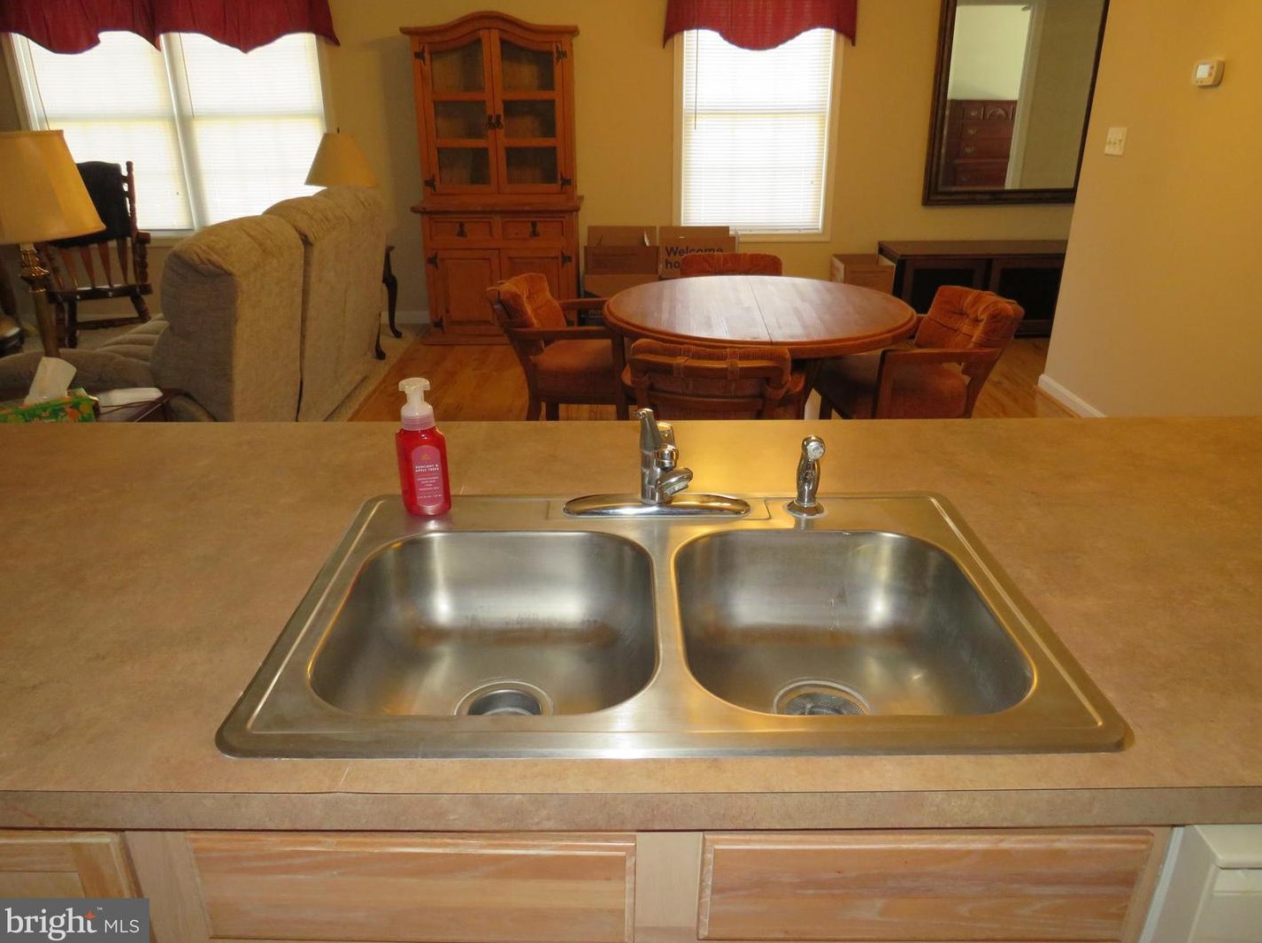 198 Planters Ln, Dover DE  19901-5880 exterior