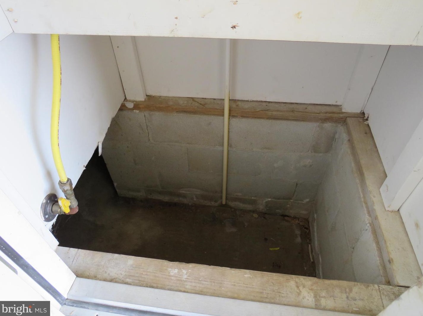 198 Planters Ln, Dover DE  19901-5880 exterior