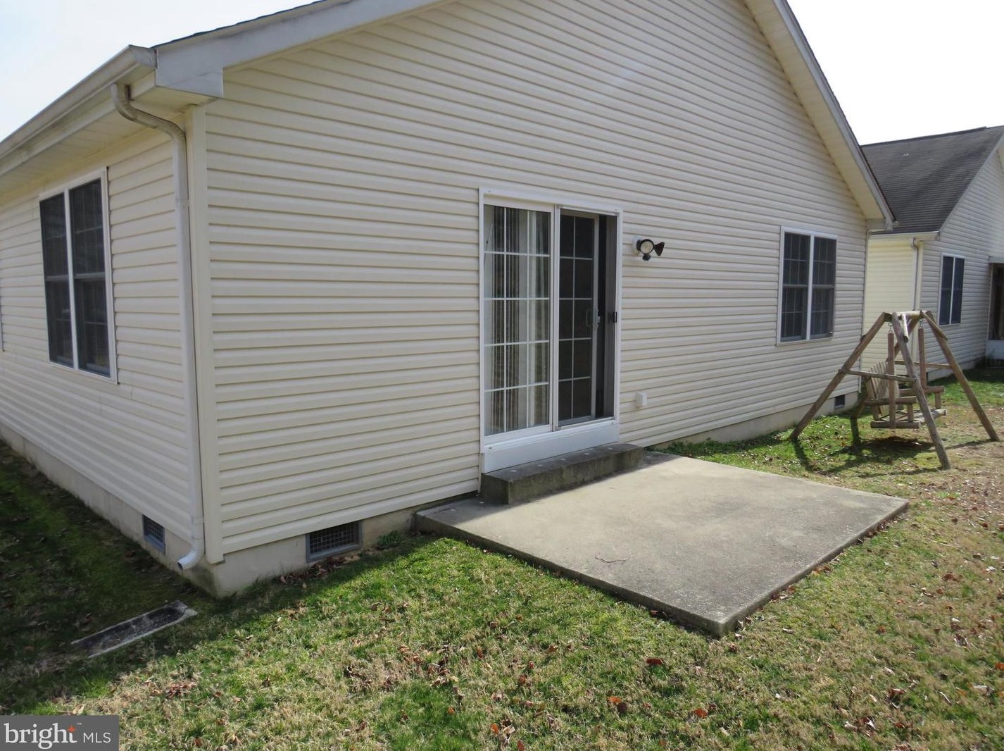 198 Planters Ln, Dover DE  19901-5880 exterior