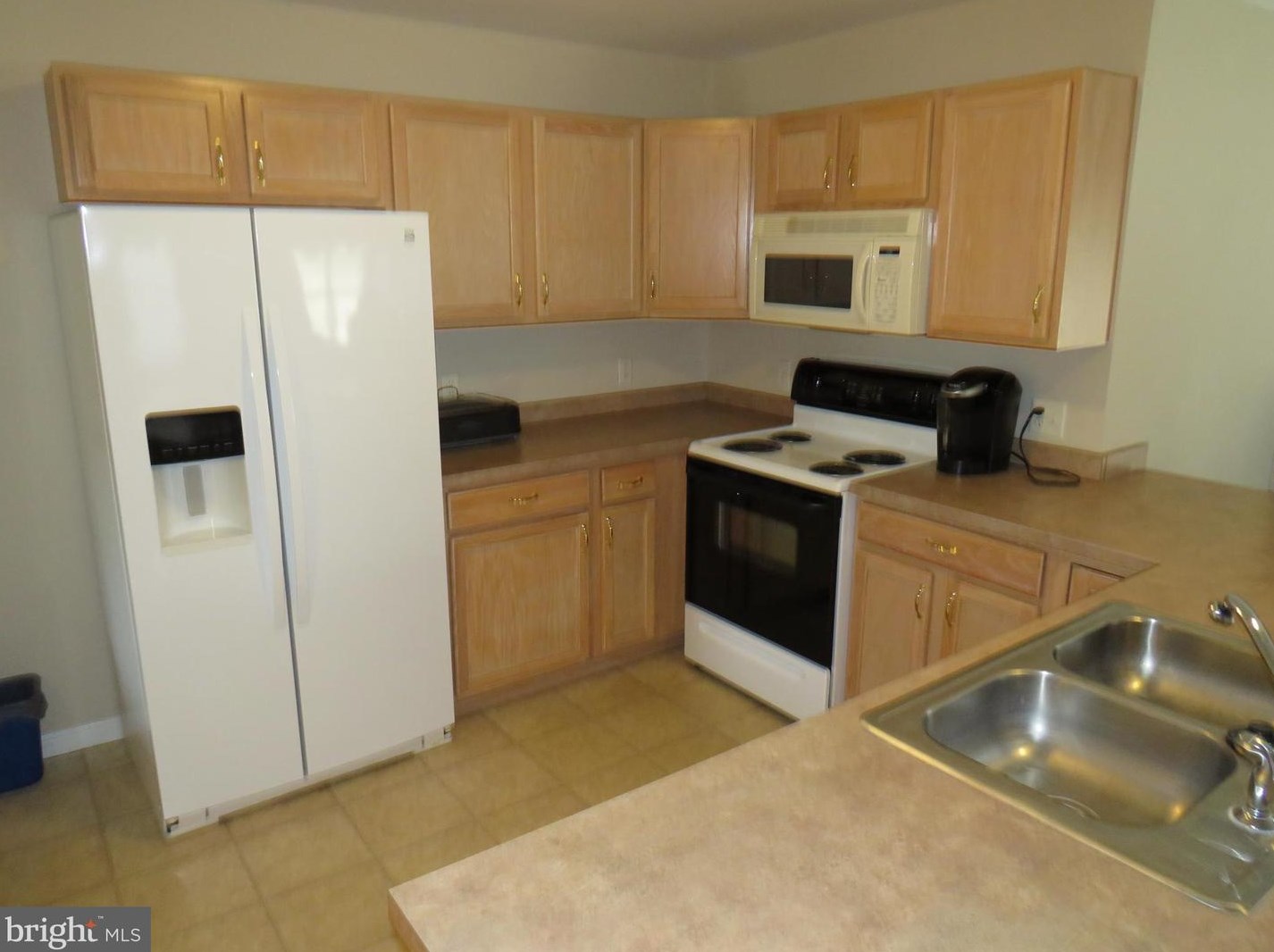 198 Planters Ln, Dover DE  19901-5880 exterior