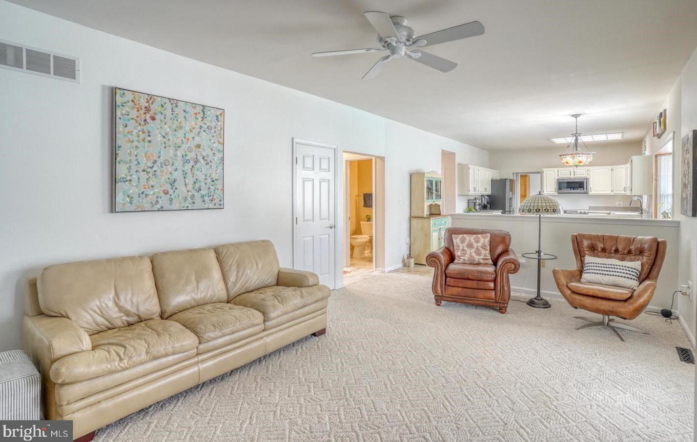 23 Pin Oak Dr, Dover DE  19904-2375 exterior