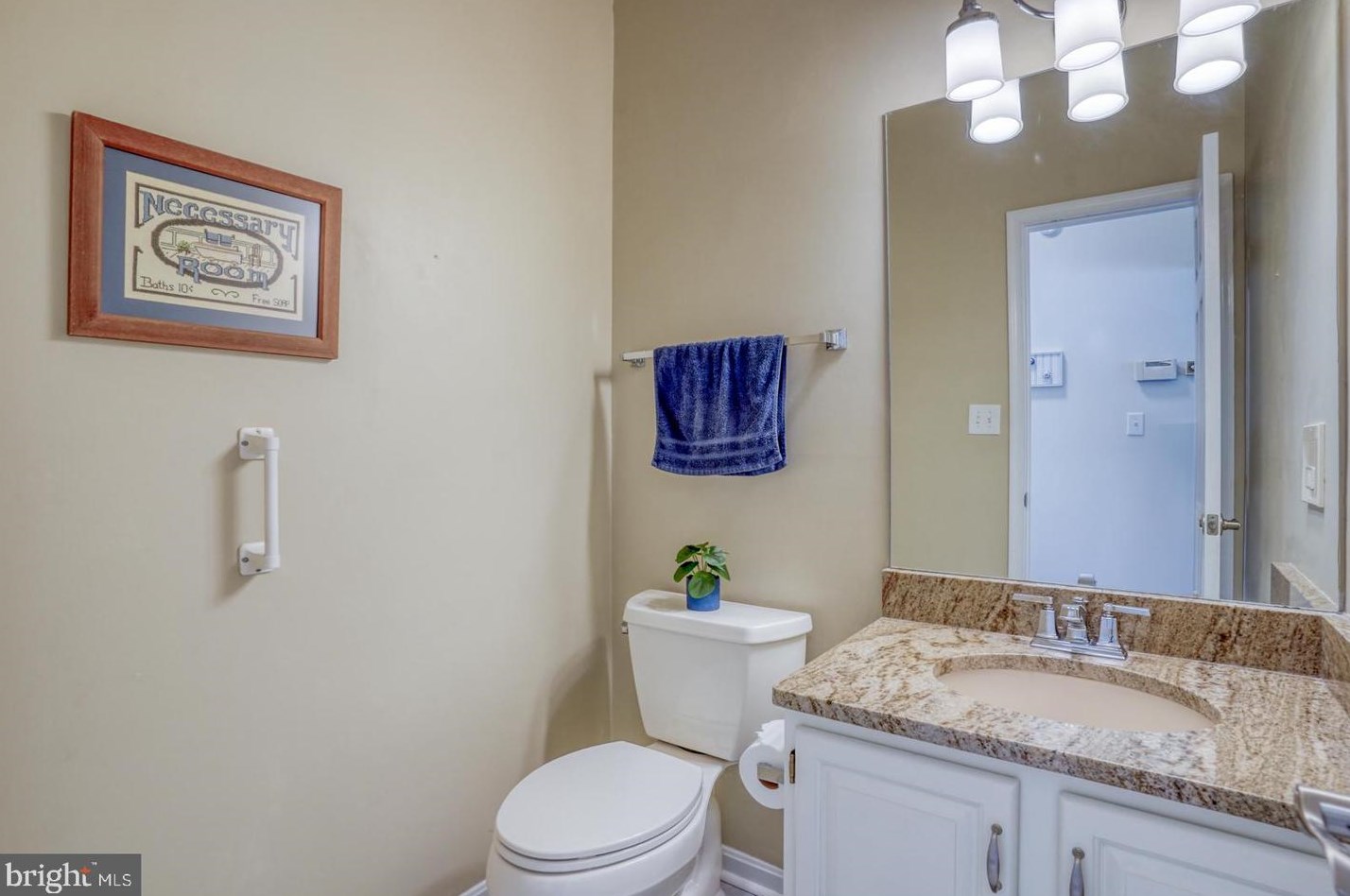 23 Pin Oak Dr, Dover DE  19904-2375 exterior