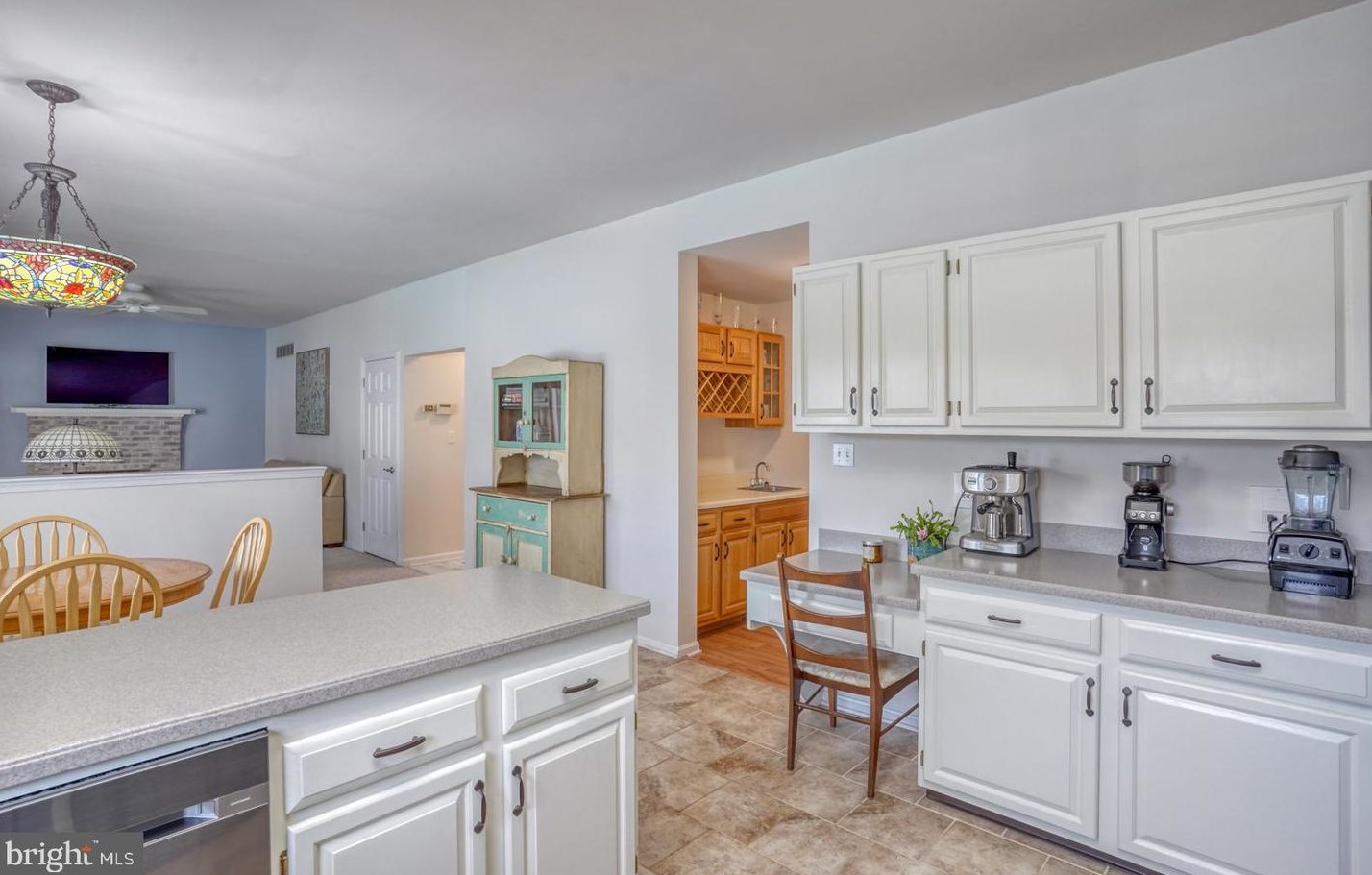 23 Pin Oak Dr, Dover DE  19904-2375 exterior