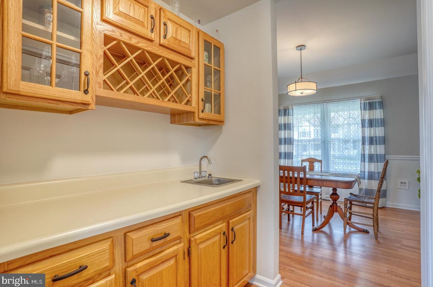 23 Pin Oak Dr, Dover DE  19904-2375 exterior