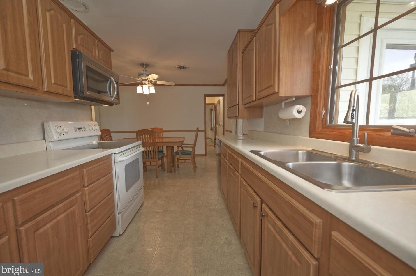 11106 Willow Grv Rd, Camden-Wy DE  19934-2246 exterior