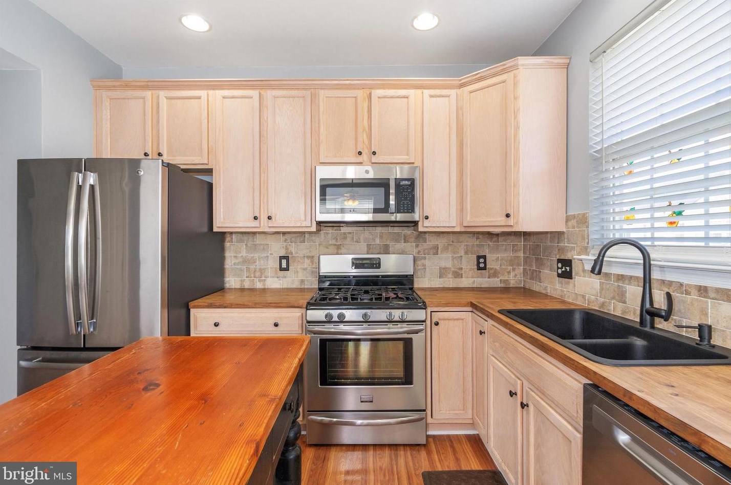 68 White Rabbit Dr, Smyrna DE 19977-3482 exterior