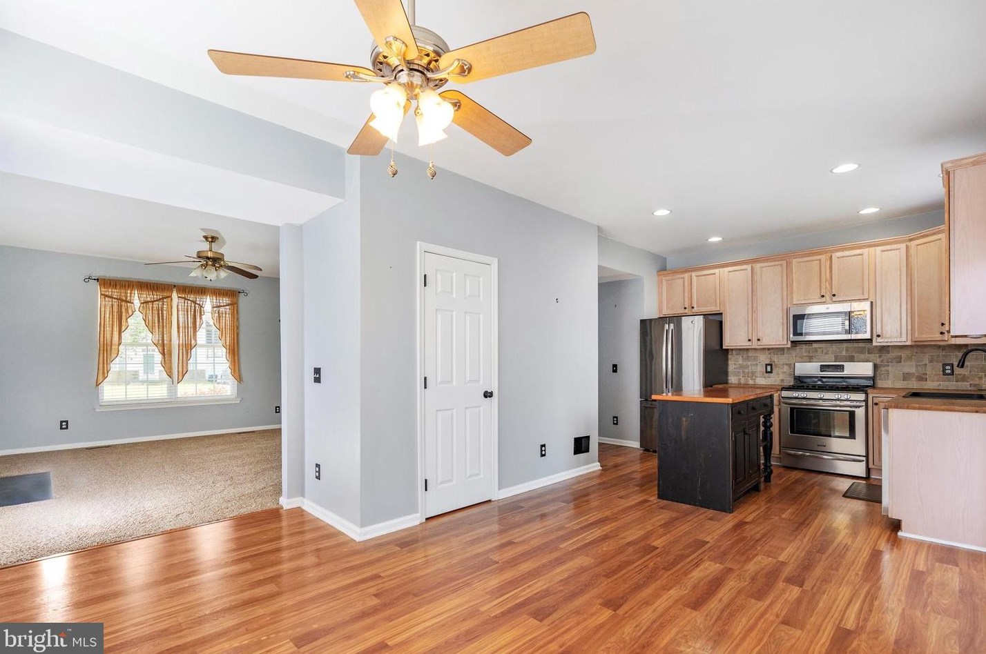 68 White Rabbit Dr, Smyrna DE 19977-3482 exterior