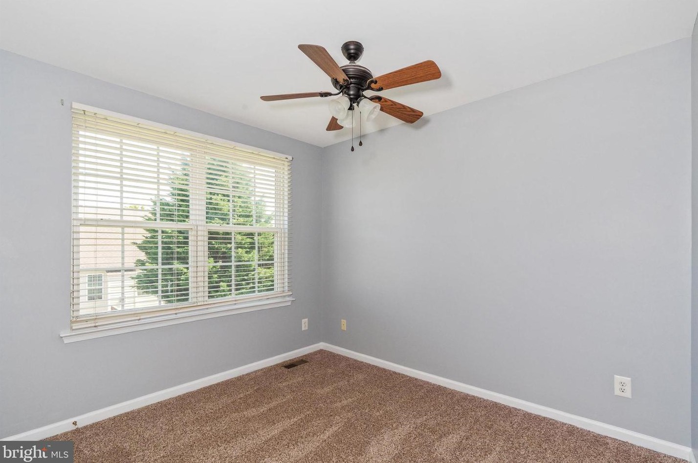 68 White Rabbit Dr, Smyrna DE 19977-3482 exterior