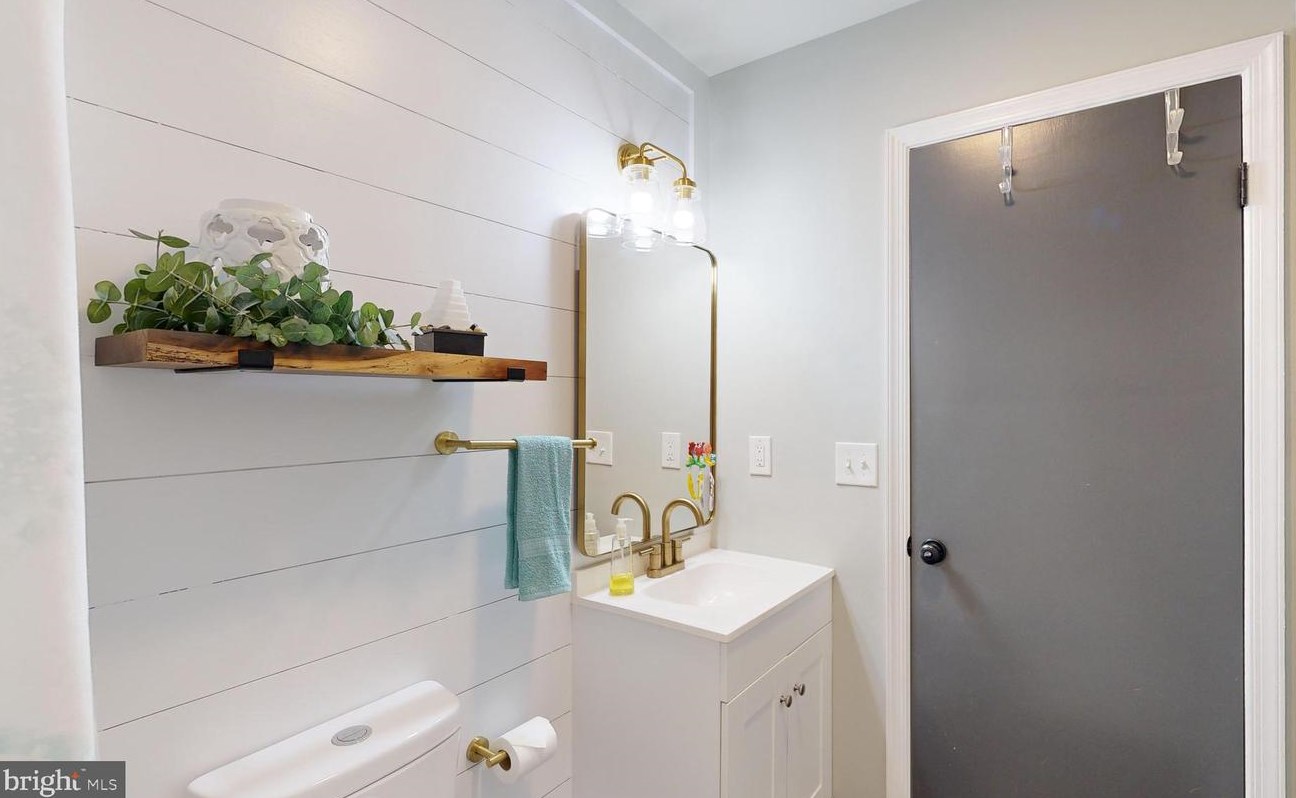 1293 Tower Rd, Camden-Wy DE  19934-1545 exterior