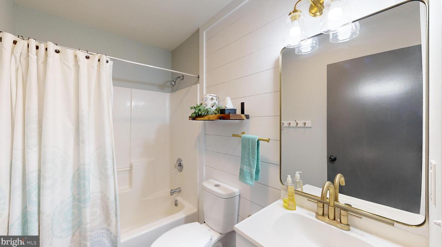 1293 Tower Rd, Camden-Wy DE  19934-1545 exterior