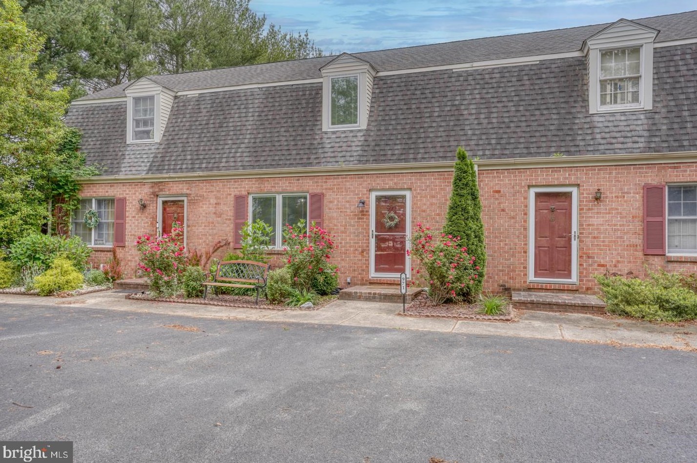 971 Silver Lake Blvd, Dover DE  19904-2411 exterior