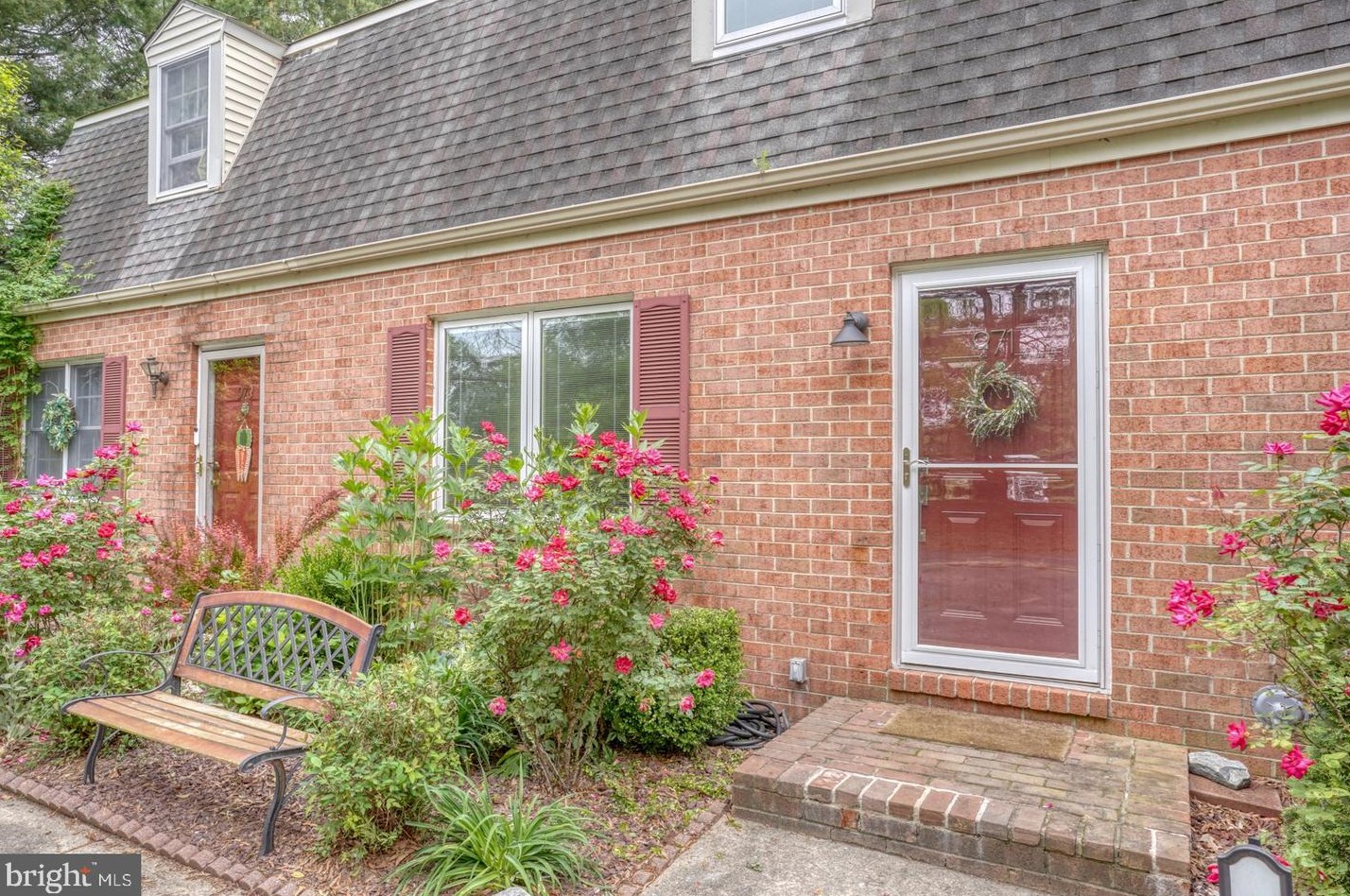 971 Silver Lake Blvd, Dover DE  19904-2411 exterior