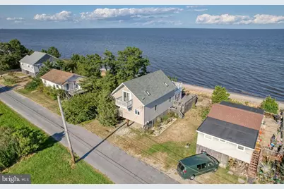 121 S Sandpiper Drive, Dover, DE 19901 - Photo 1