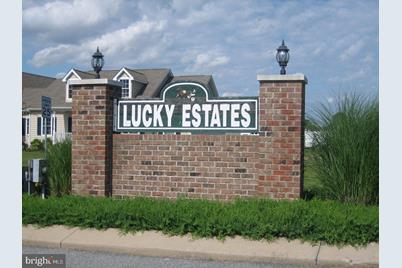 106 W Lucky Estates Drive - Photo 1