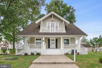 200 Matthes Avenue - Photo 1