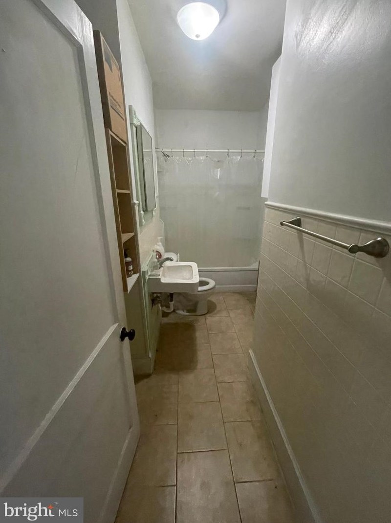 11 Main St, Newark DE 19711-7348 exterior