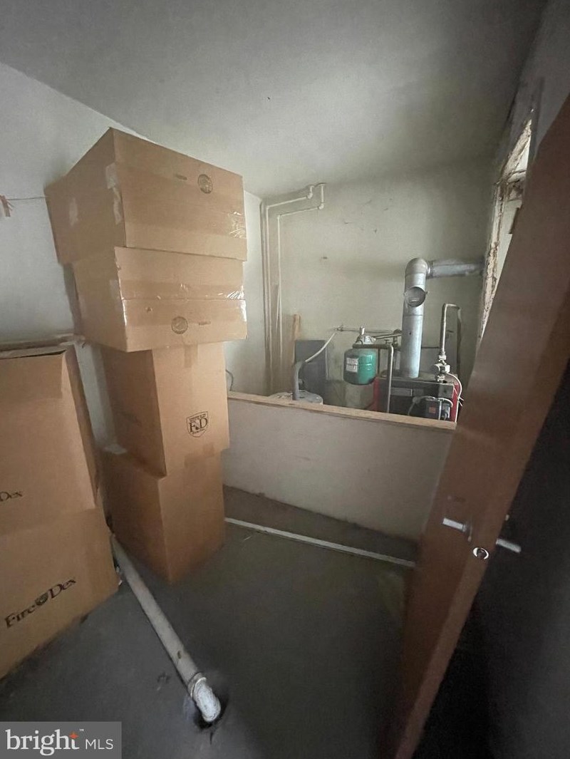 11 Main St, Newark DE 19711-7348 exterior