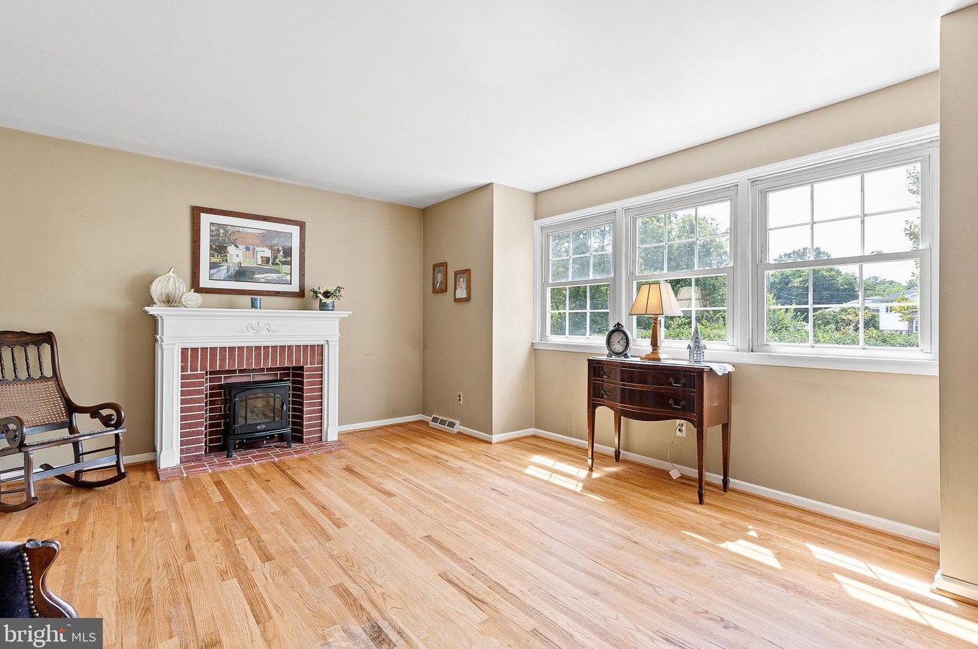 33 Decker Dr, Newark DE 19711-3843 exterior