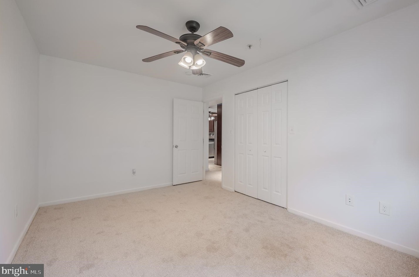 701 Brk Dr, Newark DE 19713-1309 exterior