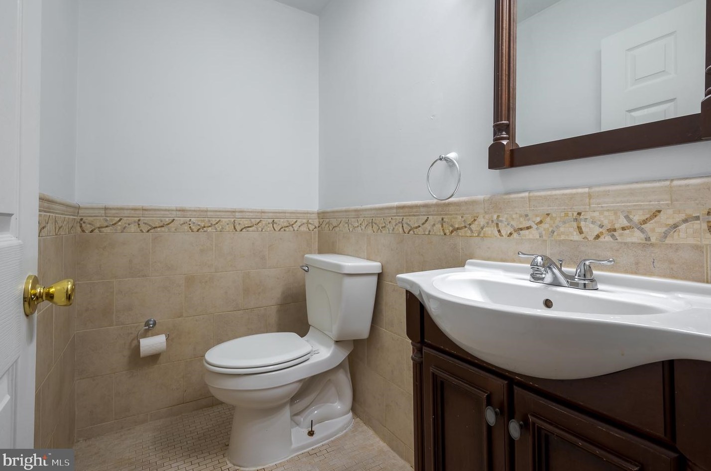 701 Brk Dr, Newark DE 19713-1309 exterior