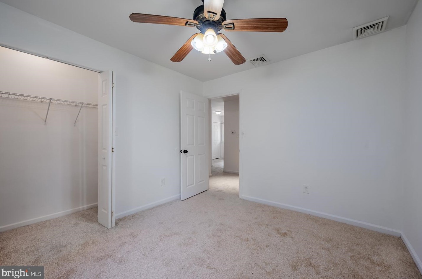 701 Brk Dr, Newark DE 19713-1309 exterior